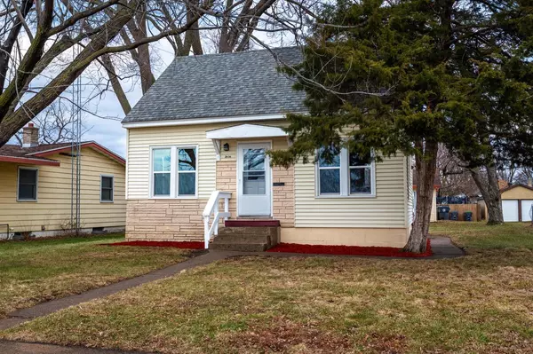 2836 Onalaska AVENUE, La Crosse, WI 54603