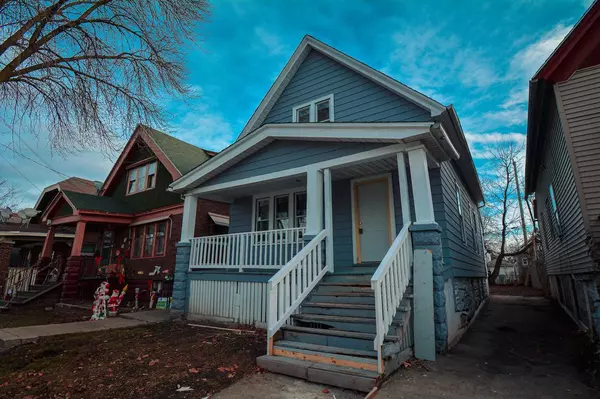 1524 S Comstock AVENUE, Milwaukee, WI 53204