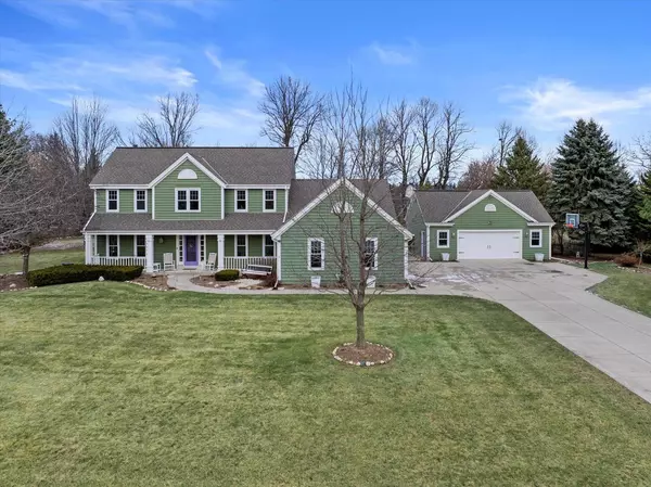 3350 Rock Ridge ROAD, West Bend, WI 53095