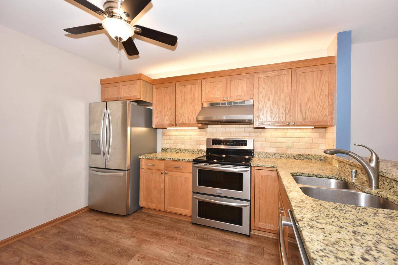 1600 W Green Tree ROAD #107, Glendale, WI 53209
