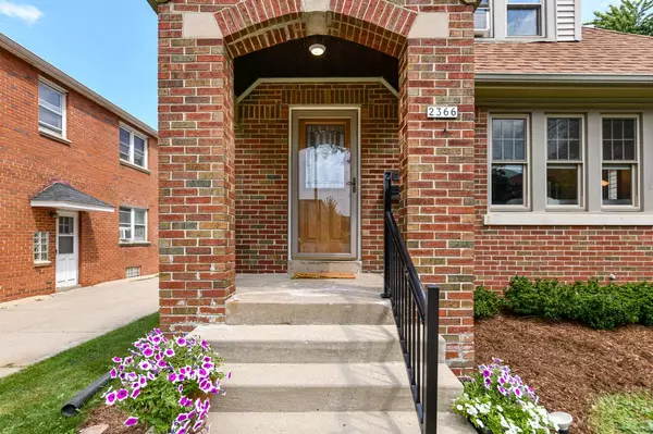 2366 N 74th STREET, Wauwatosa, WI 53213