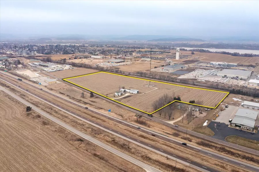 W3144 COUNTY ROAD B, West Salem, WI 54669