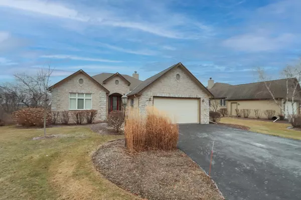 141 Palmer PLACE, Lake Geneva, WI 53147