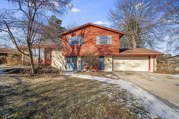 N76W6962 Linden STREET, Cedarburg, WI 53012