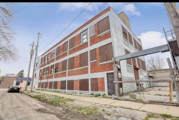 2600 W Fond Du Lac AVENUE #308, Milwaukee, WI 53206