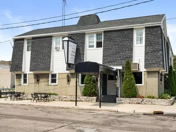 702 Buffalo STREET, Manitowoc, WI 54220