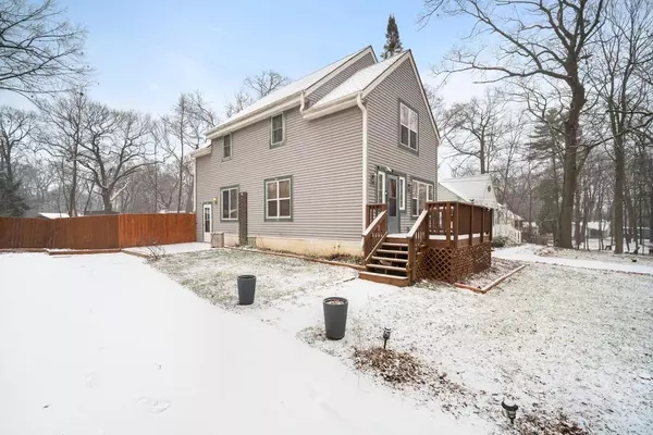 13012 W Meadow LANE, New Berlin, WI 53151