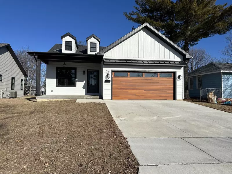 716 Messmer STREET, Fort Atkinson, WI 53538