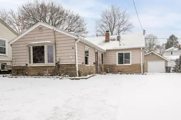 946 Perkins AVENUE, Waukesha, WI 53186