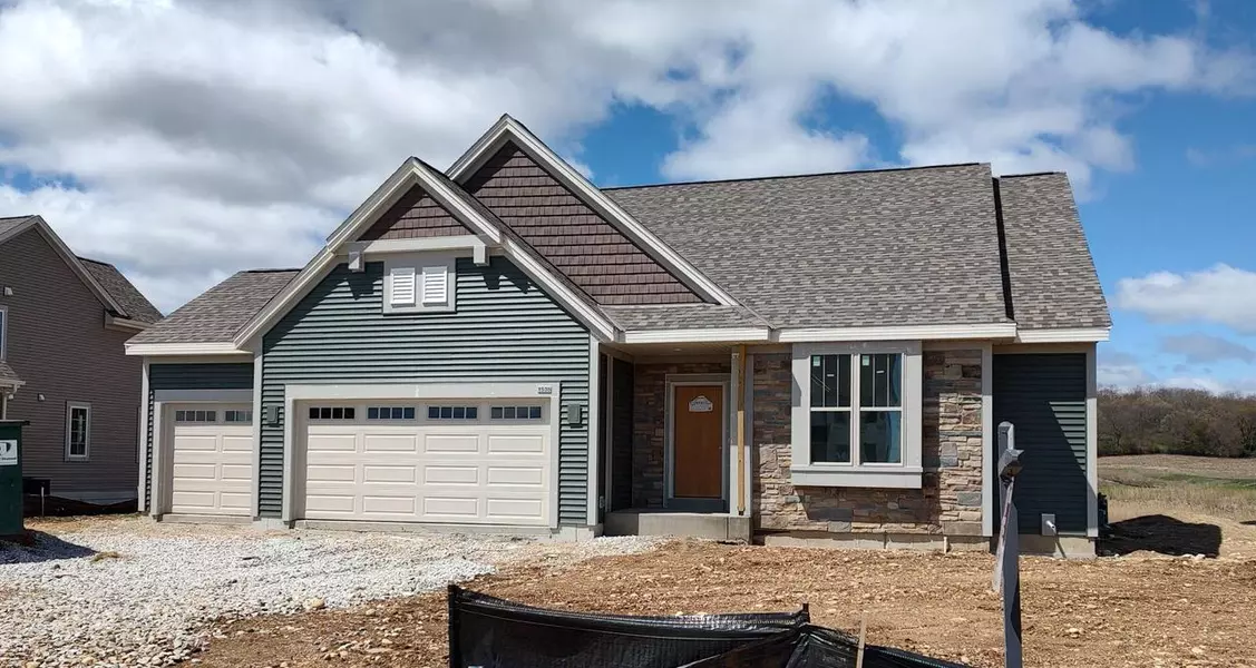 1535 Fairwinds BOULEVARD #Lt37, Mukwonago, WI 53149