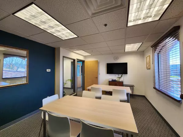 Brookfield, WI 53005,15850 W Bluemound ROAD #210