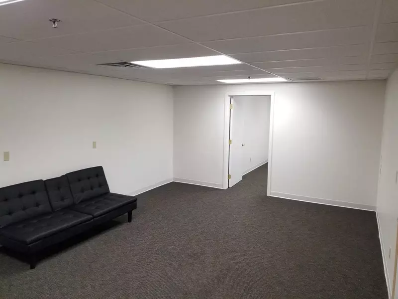 15850 W Bluemound ROAD #40, Brookfield, WI 53005