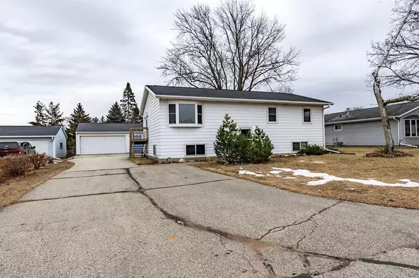 3030 Youngdale AVENUE, La Crosse, WI 54603