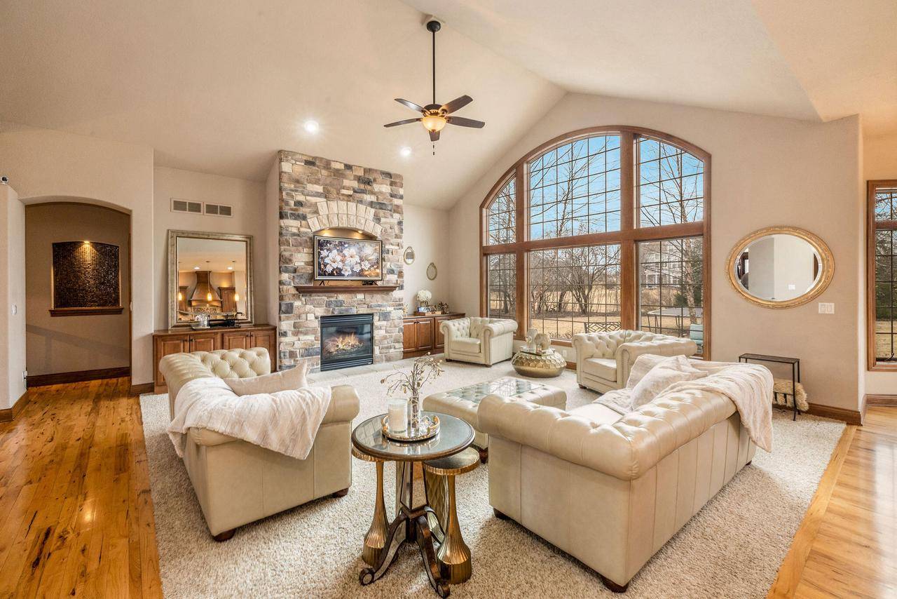 Mequon, WI 53092,11527 N Creekside COURT