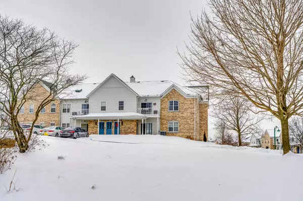 2720 Northview ROAD #31, Waukesha, WI 53188