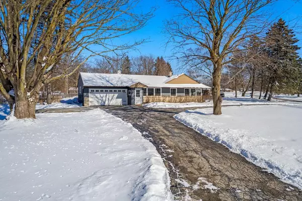 N70W17316 Antler DRIVE, Menomonee Falls, WI 53051