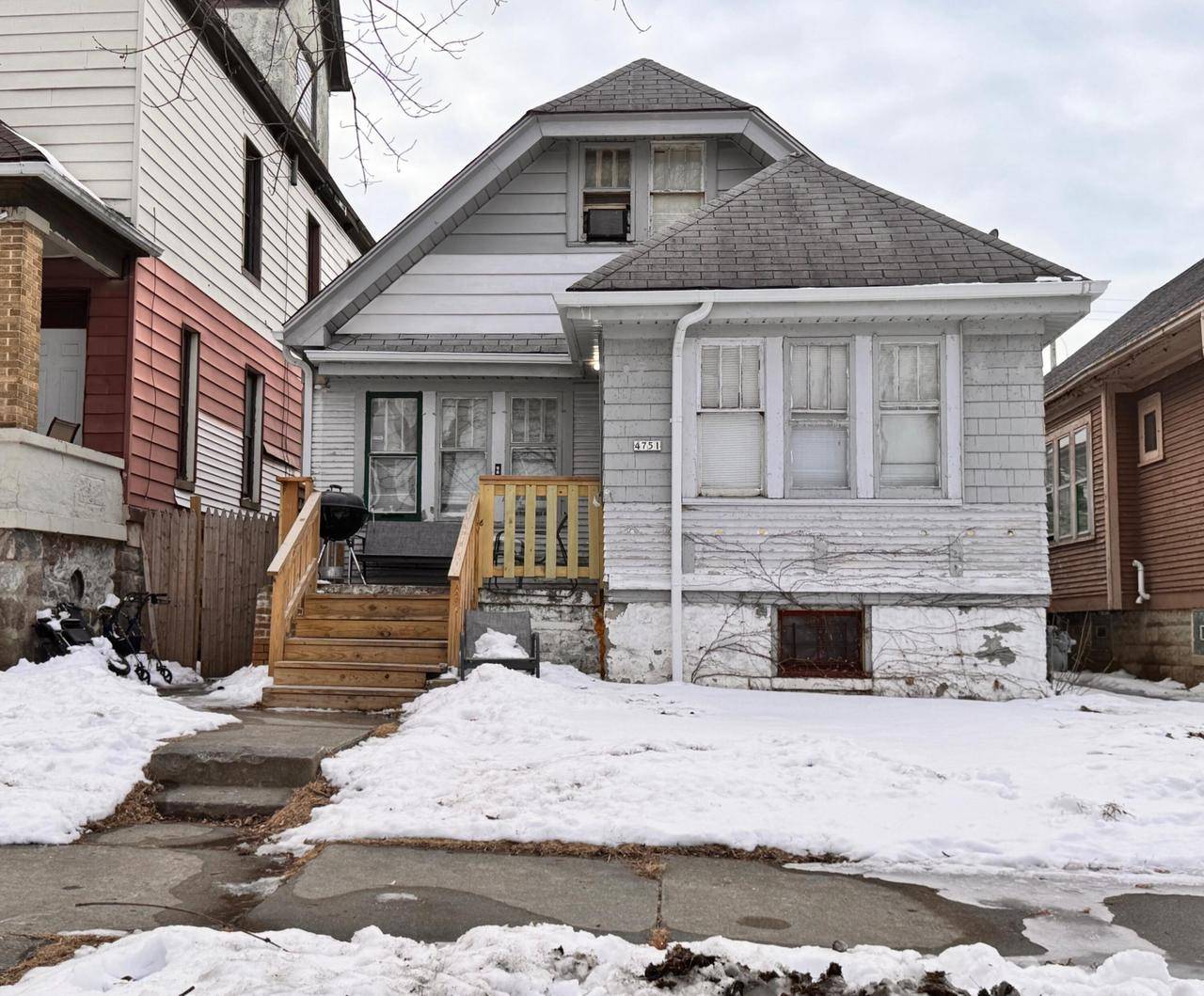 4751 N 35th STREET, Milwaukee, WI 53209