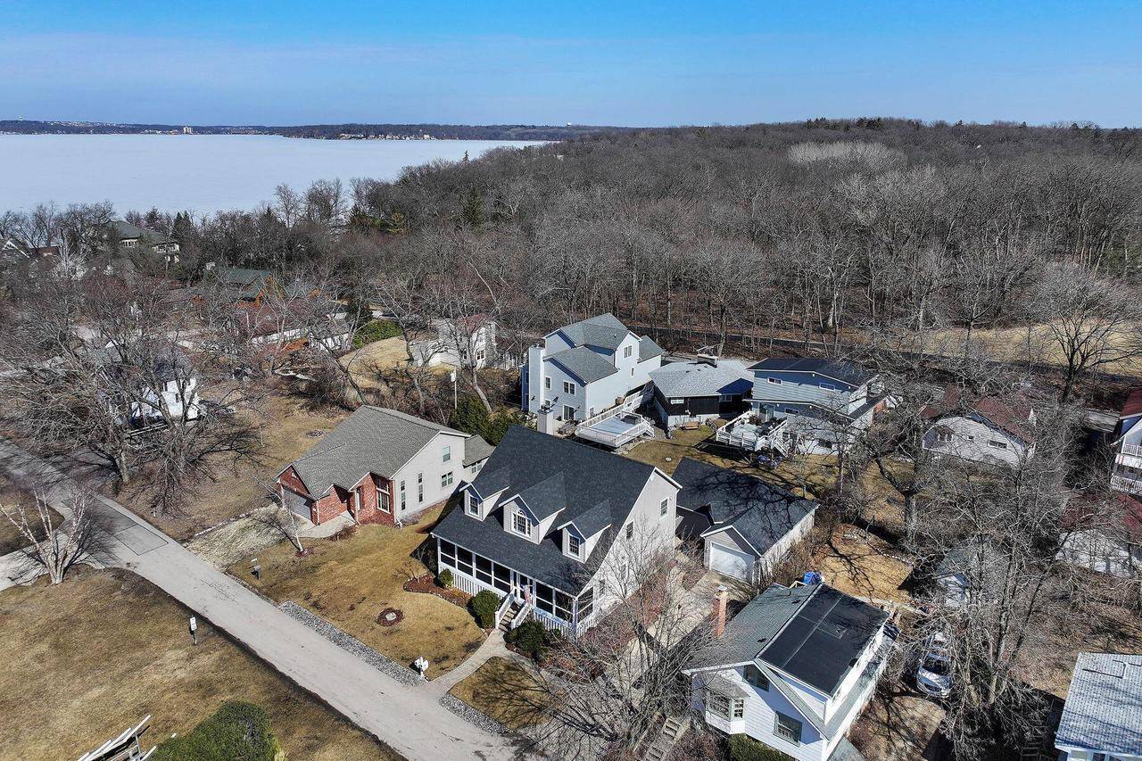 N1744 W Beach DRIVE, Lake Geneva, WI 53147