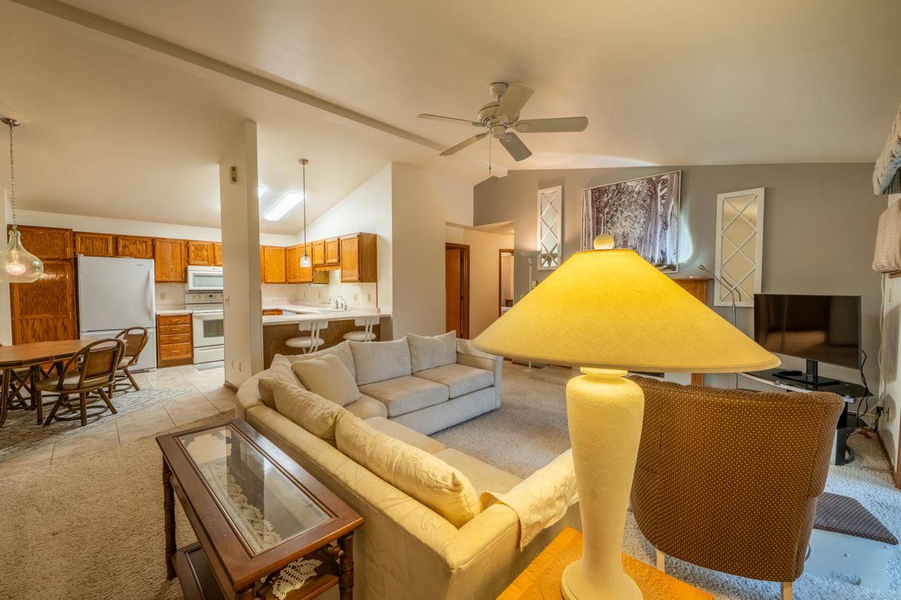 West Bend, WI 53090,806 Canterberry COURT #A