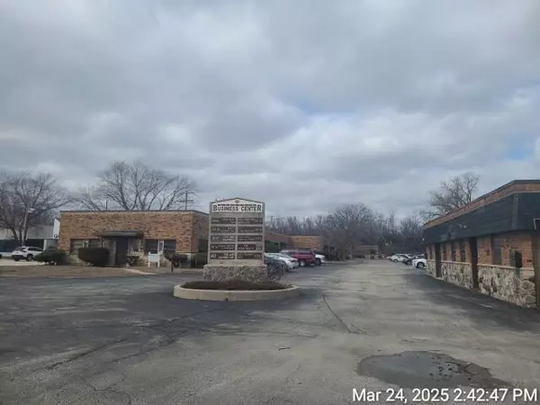 2012 W Bender ROAD, Glendale, WI 53209