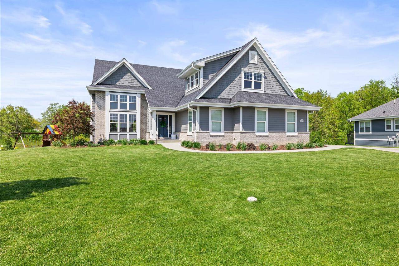 Menomonee Falls, WI 53051,N67W13238 West View CIRCLE
