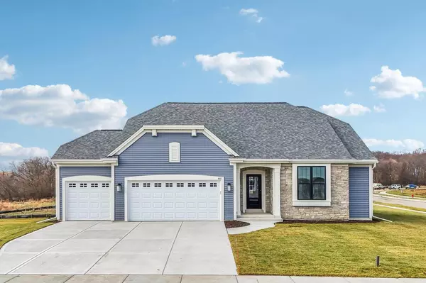 827 Kohlwey DRIVE #Lt32, Grafton, WI 53024