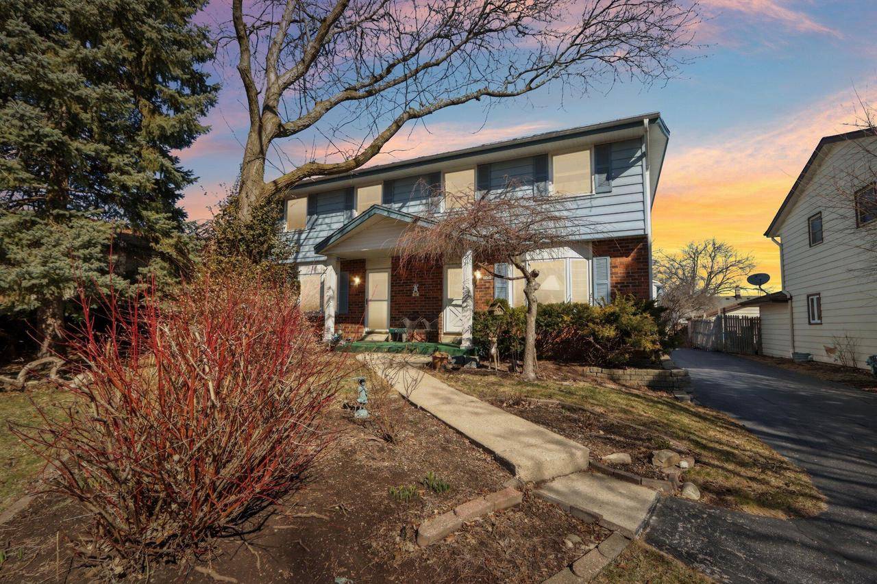 7920 W Van Beck AVENUE, Milwaukee, WI 53220