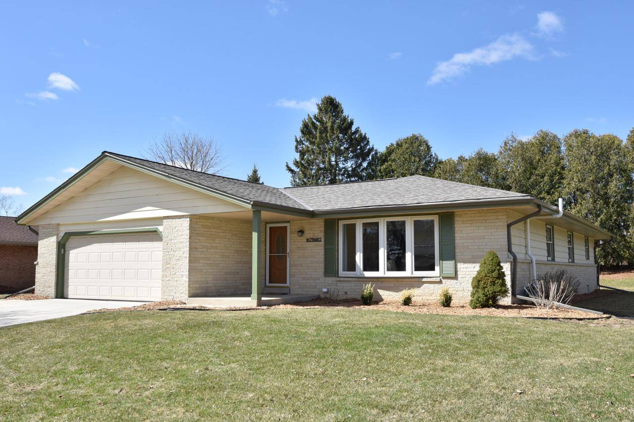 W75N813 Tower AVENUE, Cedarburg, WI 53012