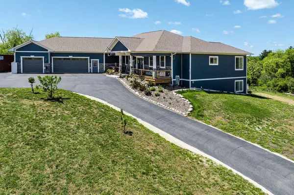 Burlington, WI 53105,2578 Back ROAD