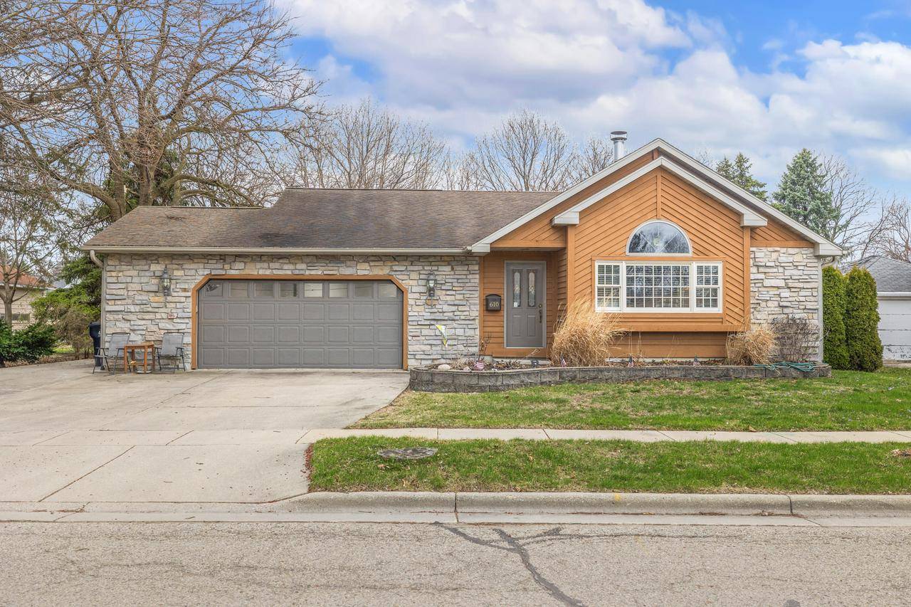 610 N Washington STREET, Elkhorn, WI 53121