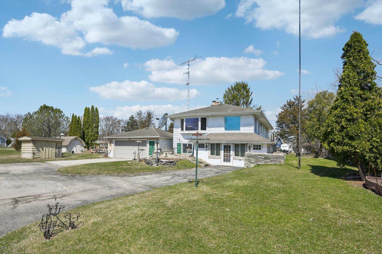 Hubertus, WI 53033,4928 Bonnie View LANE