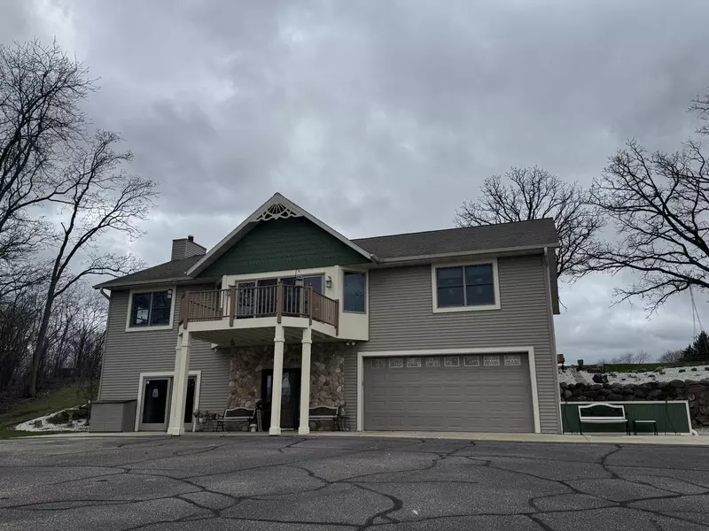 W360S10139 Markham ROAD, Eagle, WI 53119