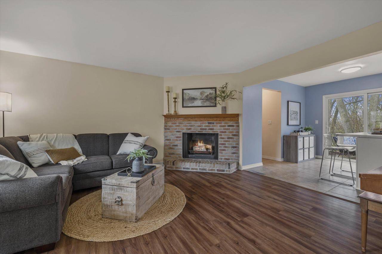Hartland, WI 53029,734 Cameron CIRCLE