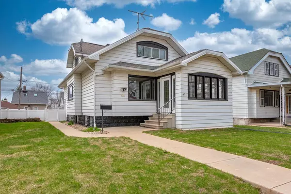 West Allis, WI 53214,1317 S 75th STREET