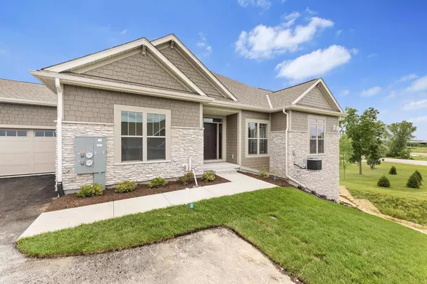 N28W25285 Madeline BOULEVARD #-A Bldg 14 Unit 52, Pewaukee, WI 53072