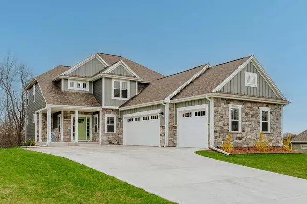 N75W23873 High Ridge DRIVE,  Sussex,  WI 53089