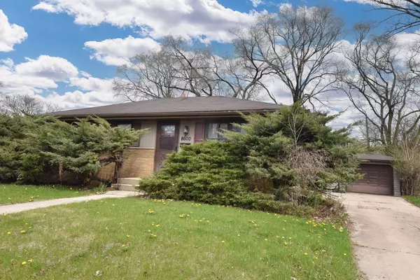 Milwaukee, WI 53225,8600 W Crossfield AVENUE