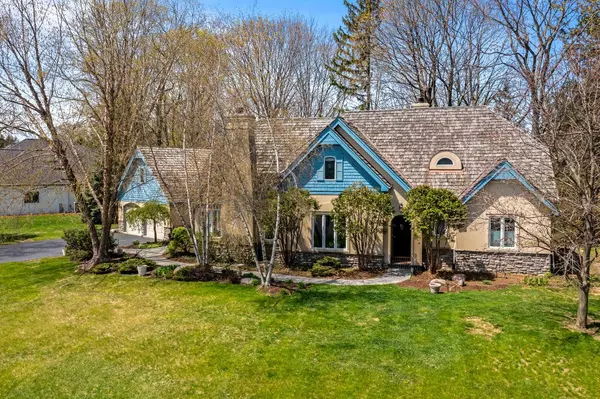 130 Monastery Hill DRIVE,  Oconomowoc,  WI 53066