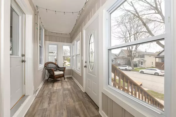 Cudahy, WI 53110,3754 E Squire AVENUE