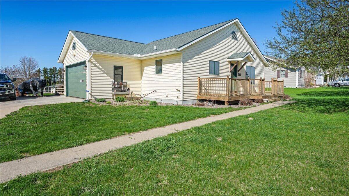 Hixton, WI 54635,506 BIRCH STREET