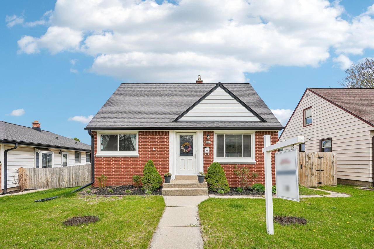 Milwaukee, WI 53222,3824 N 99th STREET