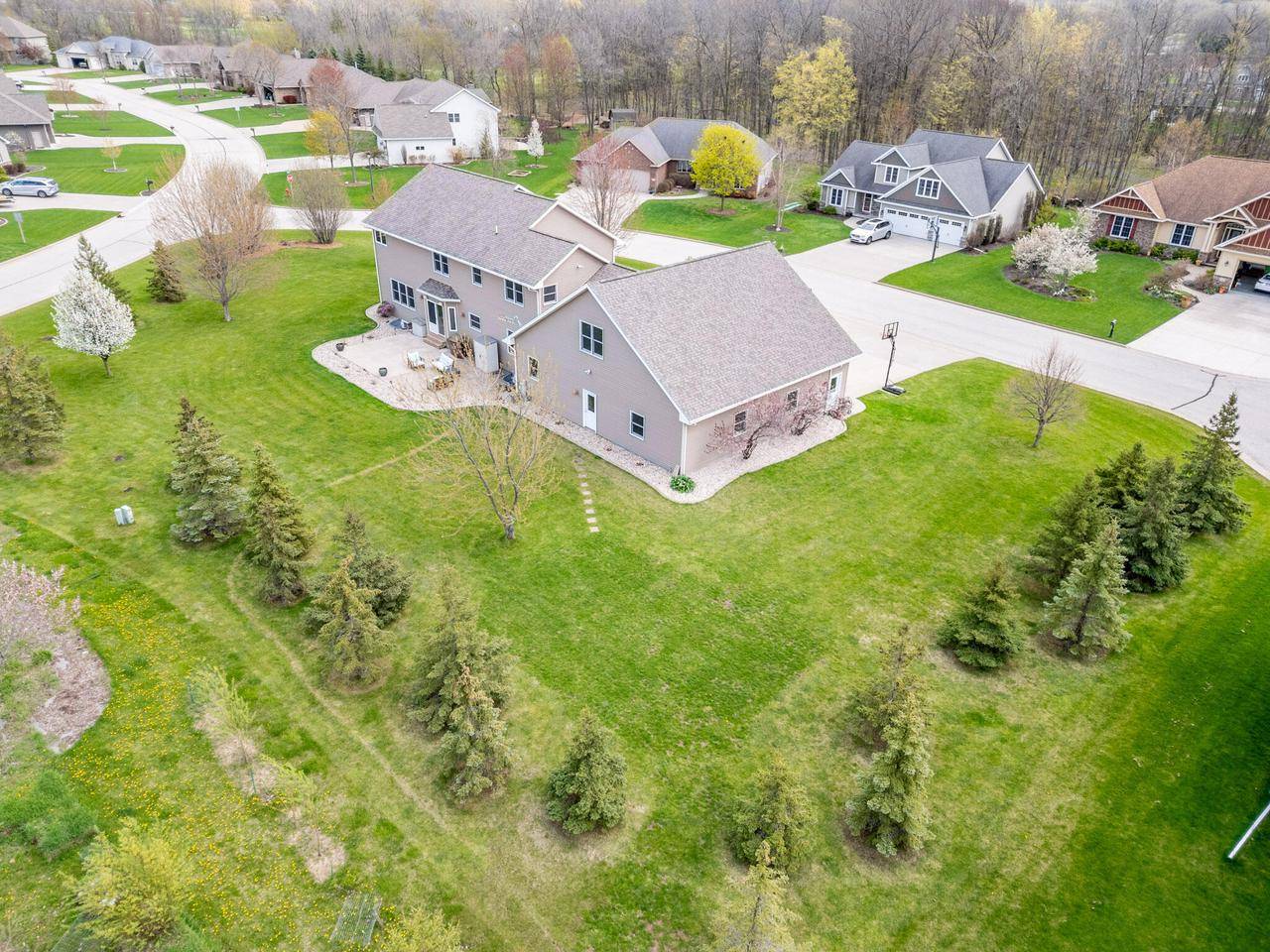 Sherwood, WI 54169,W5071 Cherrywood COURT
