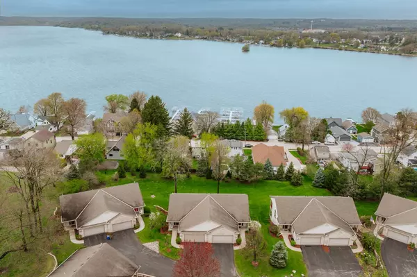 Pewaukee, WI 53072,317 Cardinal Ridge DRIVE