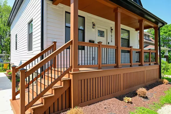 Milwaukee, WI 53207,1928 E Iron STREET