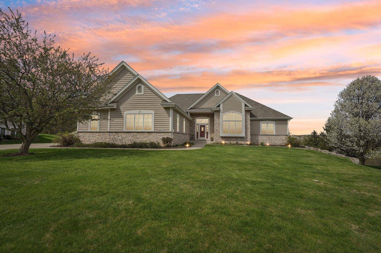 N43W29150 Prairie Wind CIRCLE N, Pewaukee, WI 53072