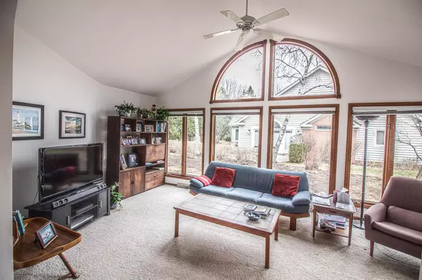 Brookfield, WI 53005,2415 Walnut Grove COURT #B