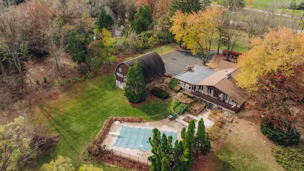 15555 Esser COURT, Brookfield, WI 53005