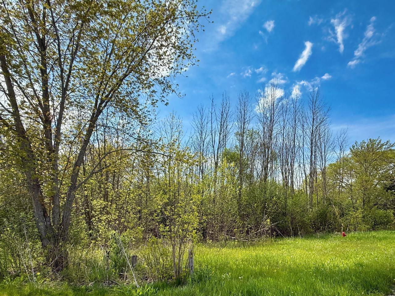 Mequon, WI 53092,11025 N RANGE LINE ROAD
