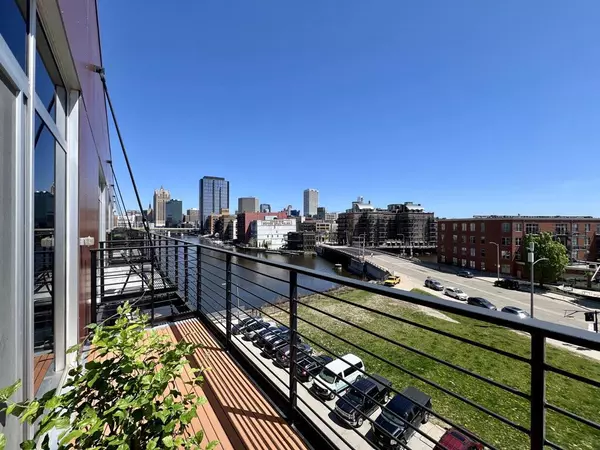 106 W Seeboth STREET #503, Milwaukee, WI 53204