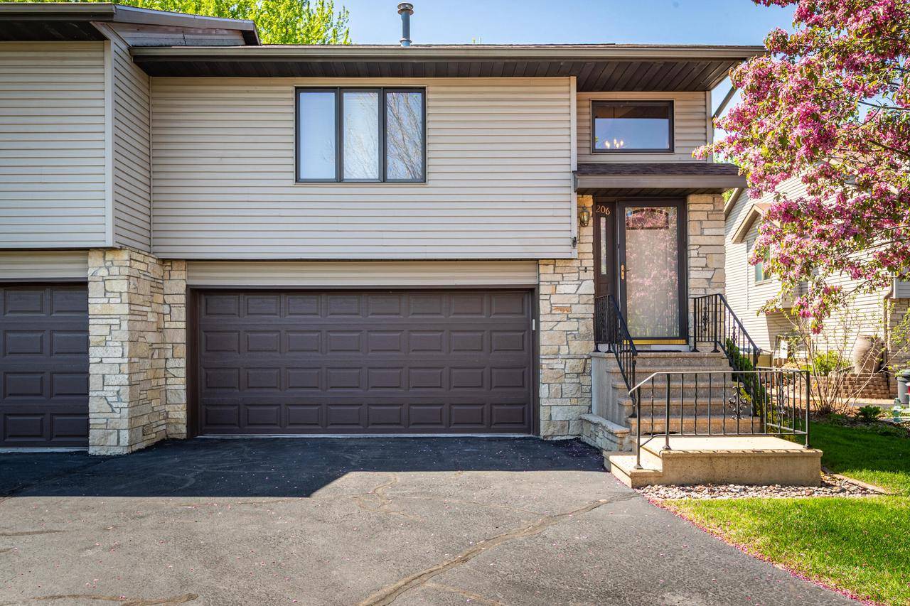 La Crosse, WI 54601,206 WESTVIEW PL